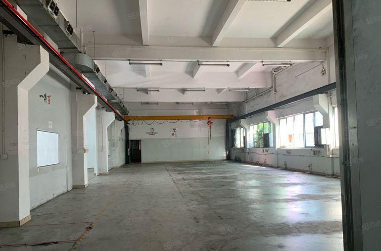 横沥镇靠近石排一楼6米高2000平厂房低价出租