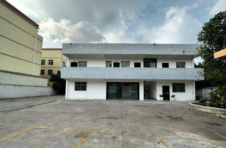 横沥镇高速路口原房东独门独院重工业厂房出租4200平方