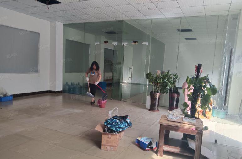 横沥镇东部快速出口附近工业区内出租钢构厂房