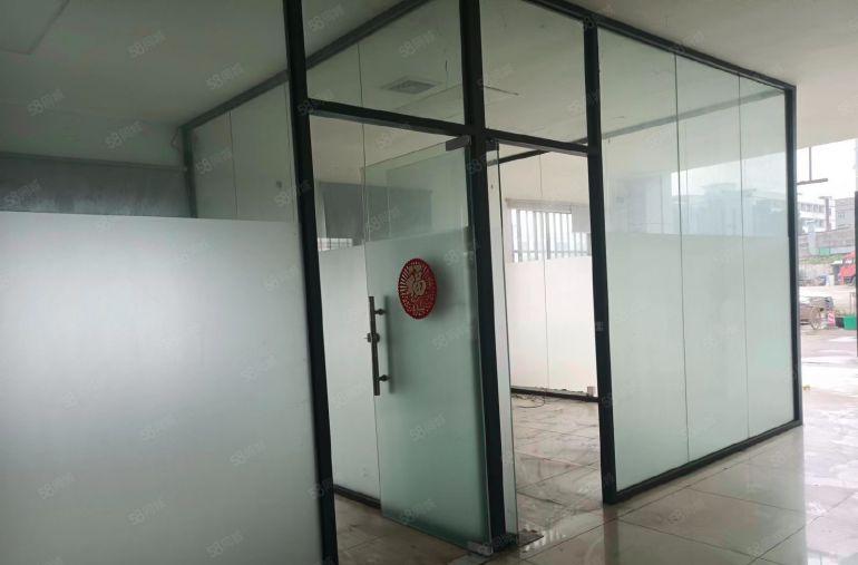 出租     横沥单一层独院厂房，空地大，工业用地，可办环评