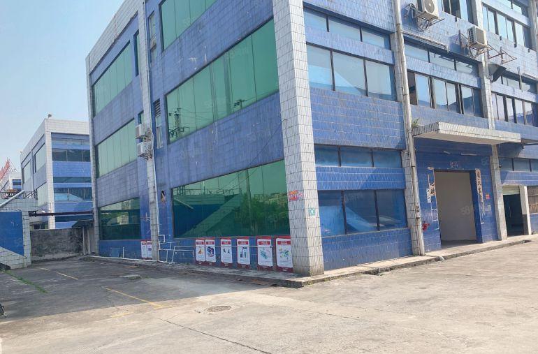 横沥镇模具城附近独院一楼低价厂房出租