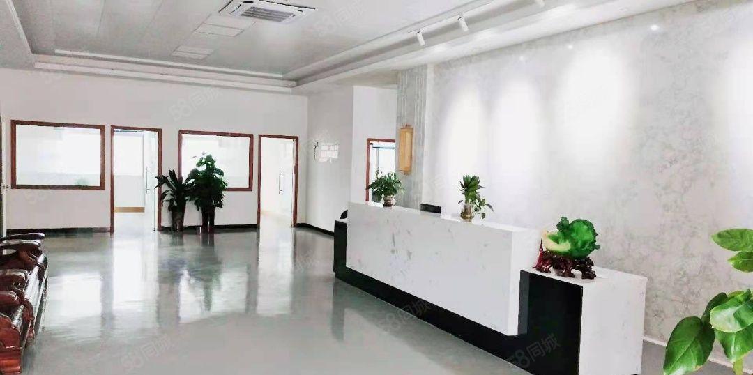 横沥三江工业区原房东二楼1500平方，现成豪华装修，低价出租