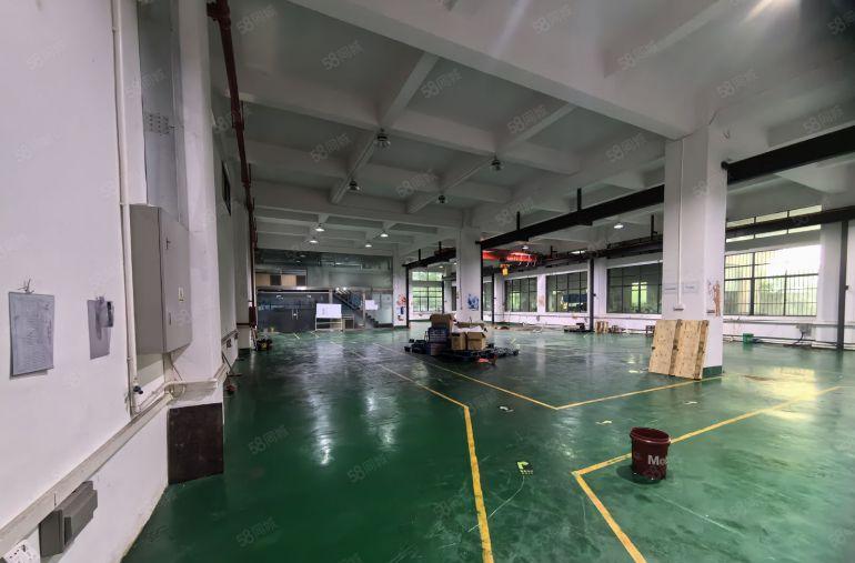 横沥镇标准厂房1楼1000平方，高度6米。带现成行车，办公室