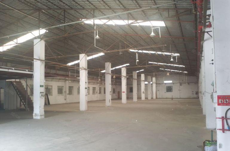 横沥镇原房东单一层钢构厂房独门独院空地超大，水电到车间办公室