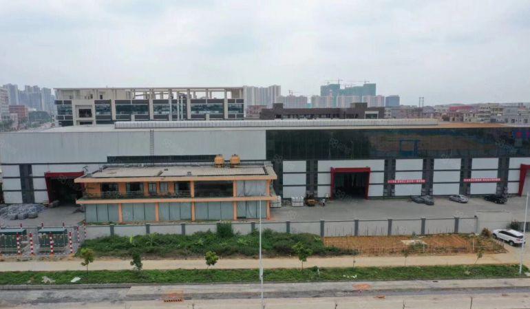 横沥膜具城附近原房东滴水12米重工业有牛角行车空地超大形象好