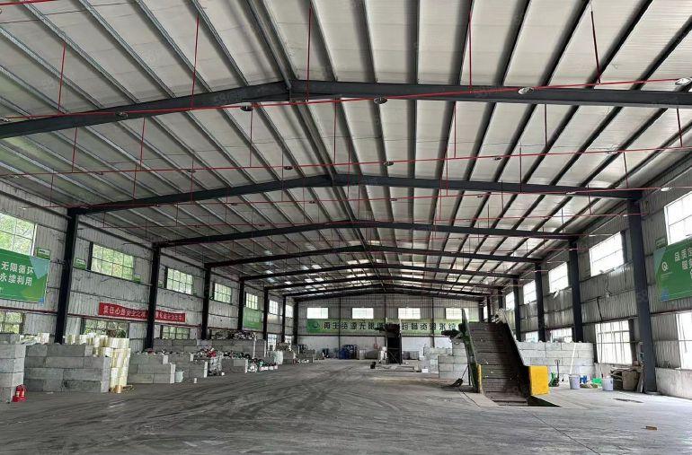 横沥镇国有土地钢构厂房总面积3800平有独立办公楼