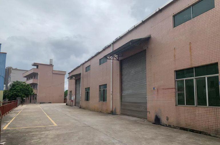 横沥镇新出原房东独院钢构1400平低价出租，宿舍办公室600