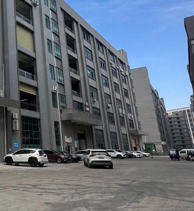 横沥镇工业区内楼上整层精装修2000平方低价出租