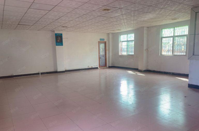 横沥镇工业区内一手房东单层独院厂房出租