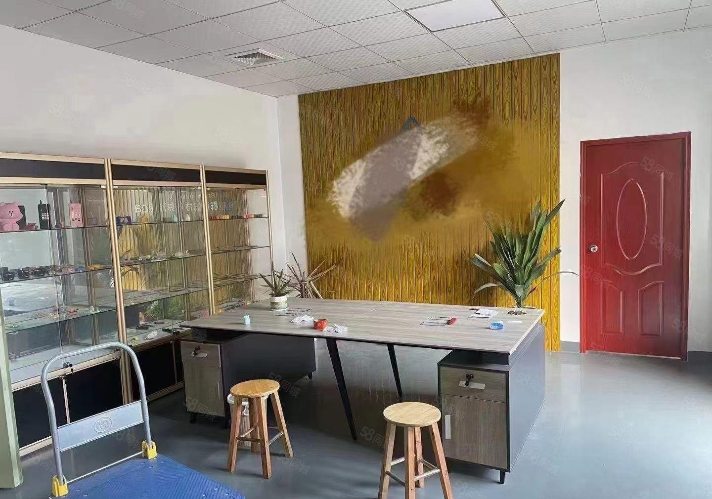 沙田350平方小面积厂房出租，现成装修，价格便宜，随时看房