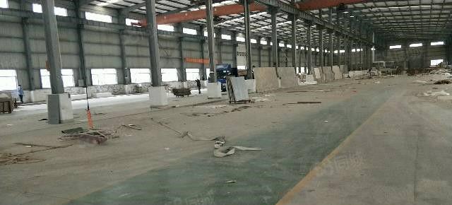 新出全新钢构厂房3100平方 空地超大，可进大车