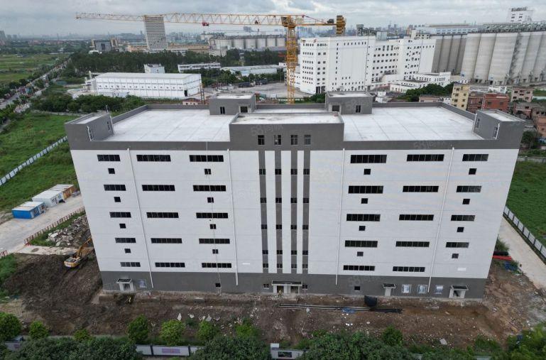 国企全新厂房直租，配套4个万吨级码头泊位及85万吨仓容