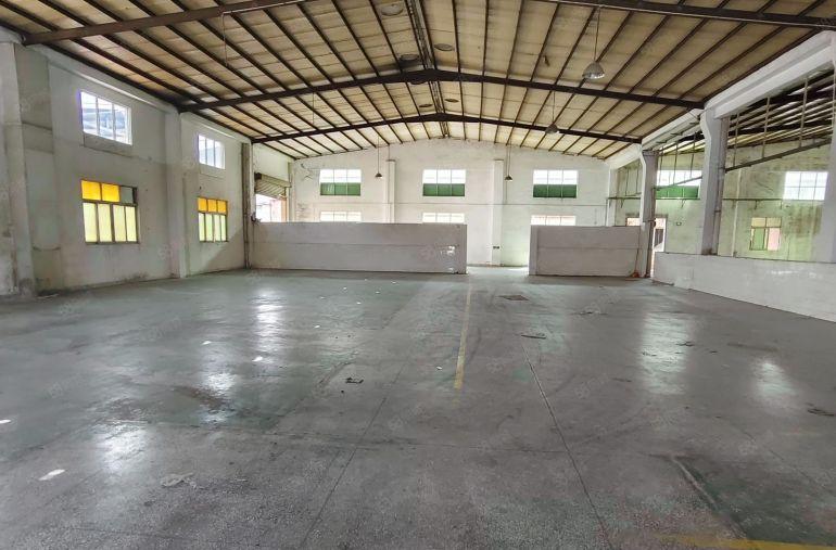 麻涌4500原房东独门独院大空地厂房出租