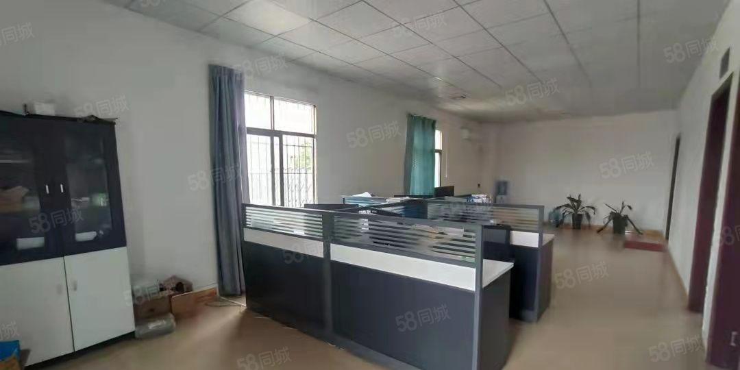 原房东分租一楼400平方水电办公室装修齐全，直接搬厂即可生产