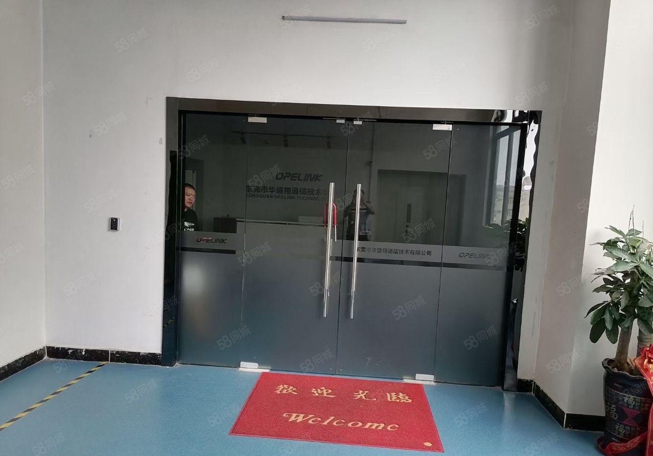 标准独院厂房分租三楼1800平方水电线路齐全，工业集聚地