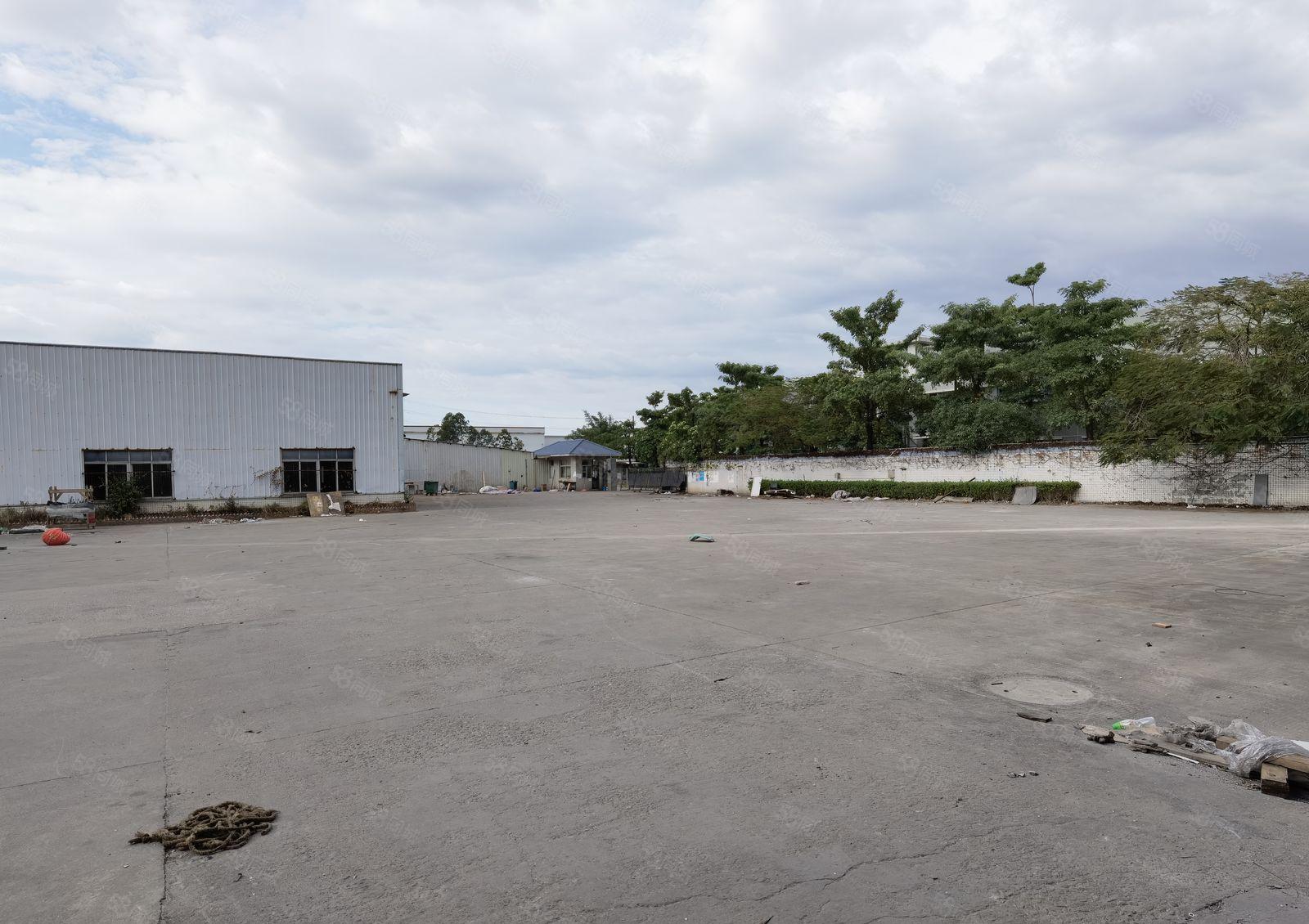 13m高独门独院钢构厂房，带牛角位现成航车，交通便利可办环评