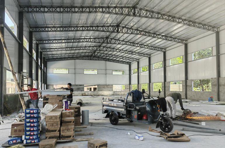 桥头原房东独院单一层出租形象好地段好。