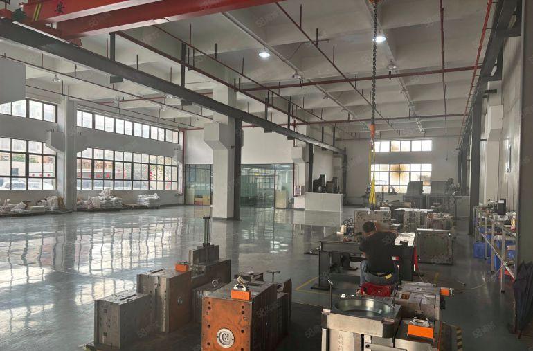 桥头镇新出精装标准一楼带3吨行车1000平方米。