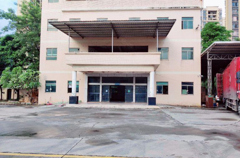 桥头原房东独门独院标准厂房加单一层钢构厂房出租，可以分栋租