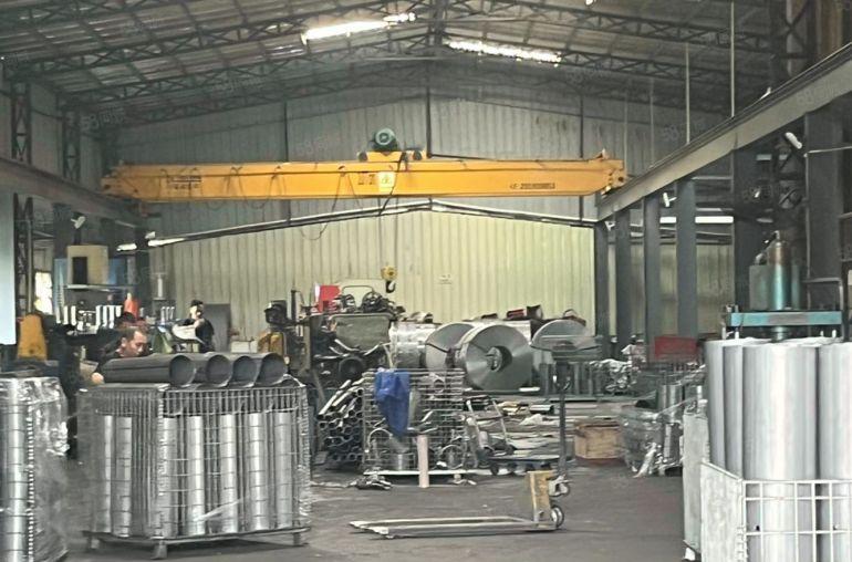 桥头新出原房东小独院厂房出租1800平带10吨行车水电过户