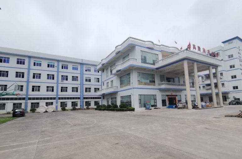 原房东高速出口标准独院，印刷模具注塑喷油。证件齐全，水电过户