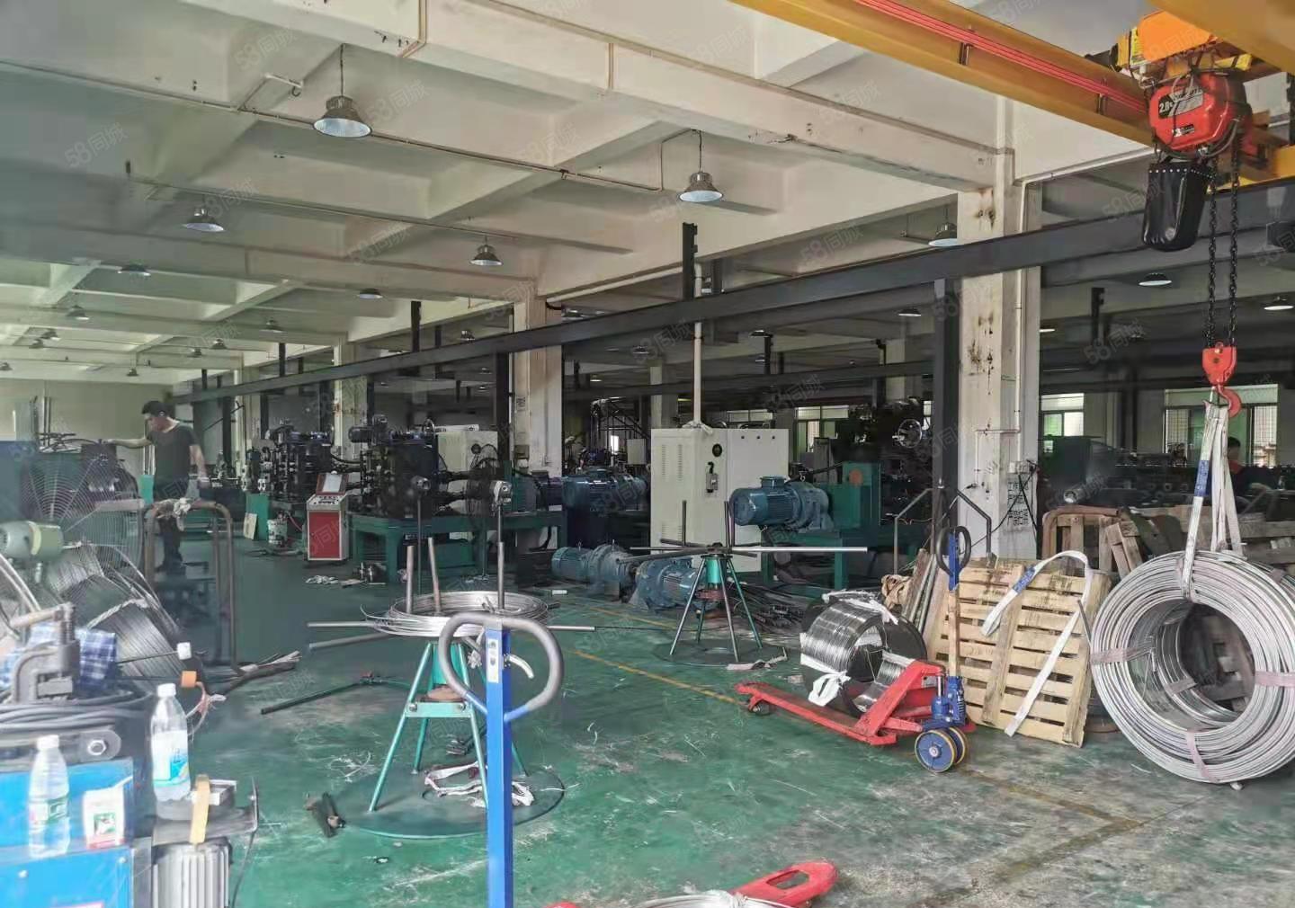 原房东分租一楼400平方水电办公室装修齐全，直接搬厂即可生产