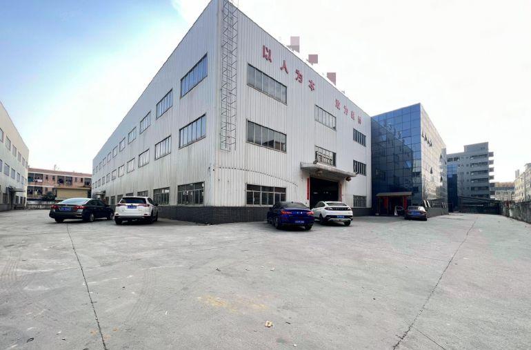 桥头镇单一层独院12000平方高12米带牛角