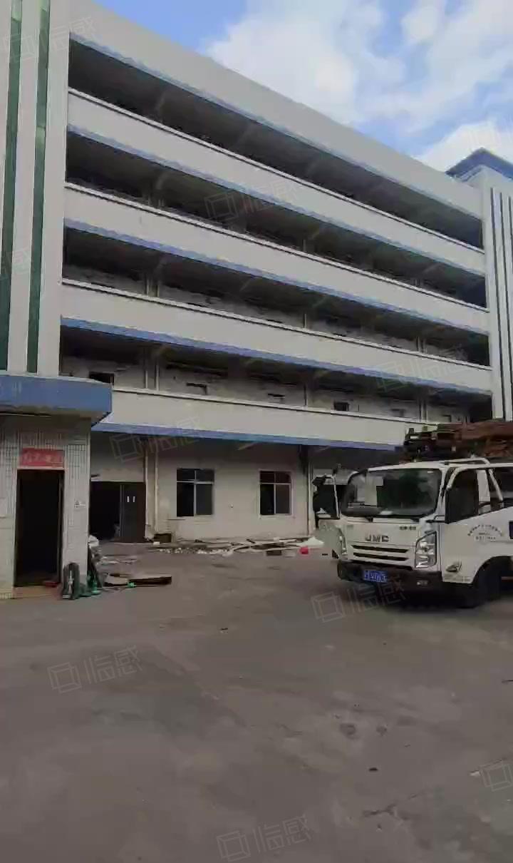 桥头镇新出上市公司形象独院厂房8180平方，厂房面积4850