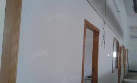 东坑 宝柏工业城 独院 厂房出租 共5000平方，形象好