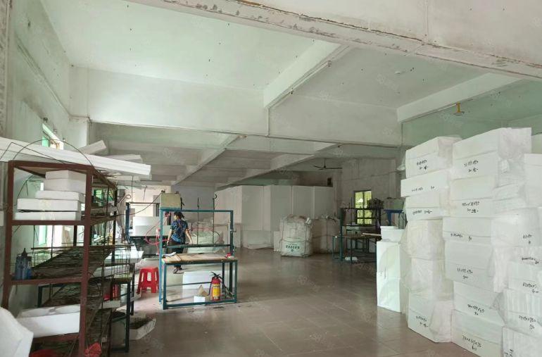 一手房东小独院厂房面积5000平方 空地大工业用地周边无居民