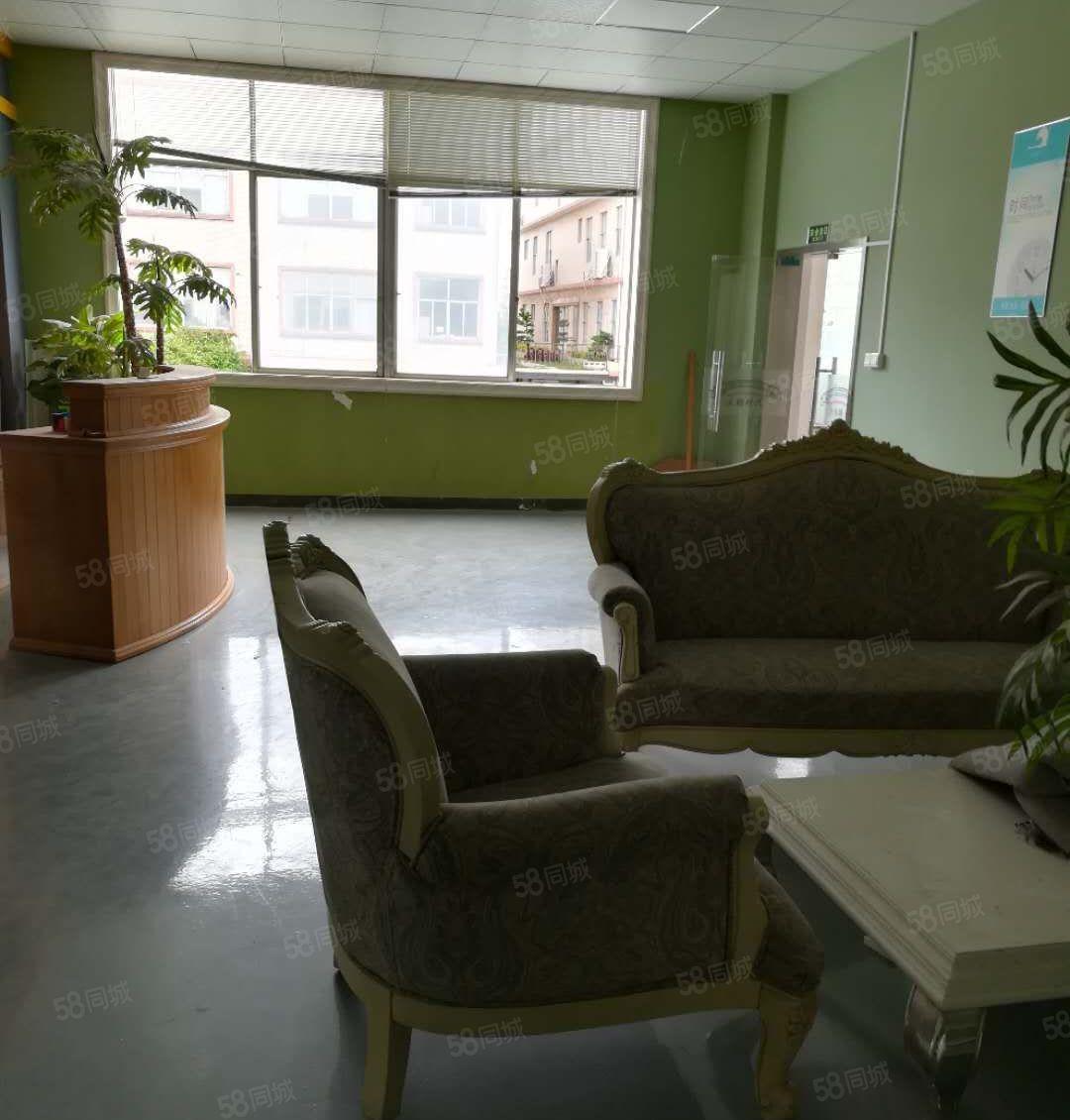 东坑 丁屋 厂房出租 一楼 400平方，价格便宜