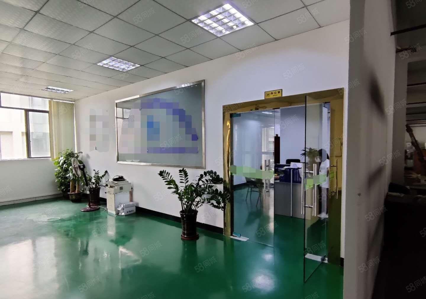 东坑工业园区花园式厂房出租1680平方，带卸货平台，形象好