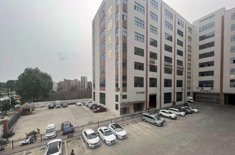 东坑原房东一楼1200平层高7米带牛角厂房出租