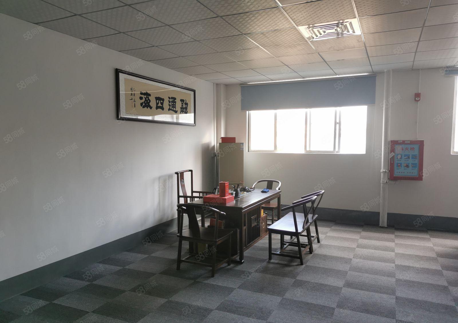 东坑镇标准厂房三楼出租全新装修办公室地坪漆水电齐全工业用地