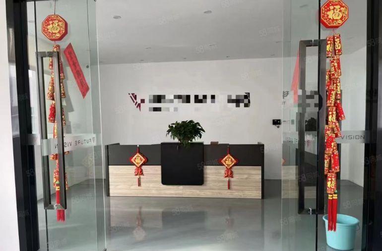 10块一平，东坑原房东实际面积1300平精装修厂房出租