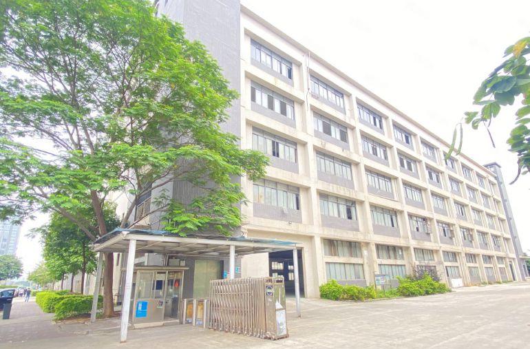 原房东红本靠松山湖边上，高端产业园可上市，带天然气，好招工！