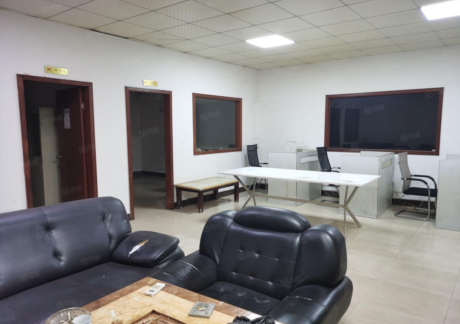 出租东坑一楼厂房2608平 可分租 层高6米 消防环评合格