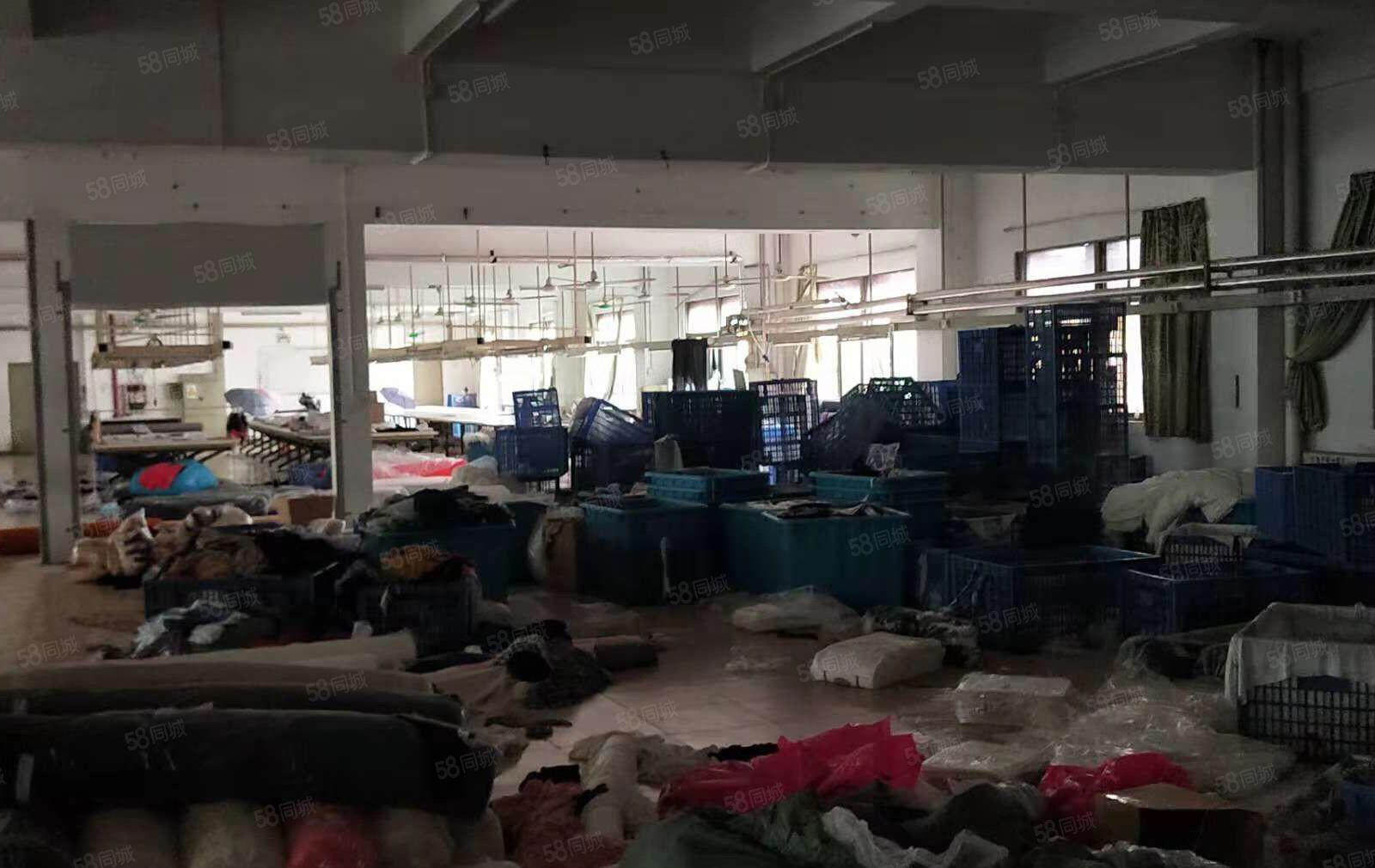 东坑原房东独院标准厂房三层约4300平方，宿舍加饭堂约700