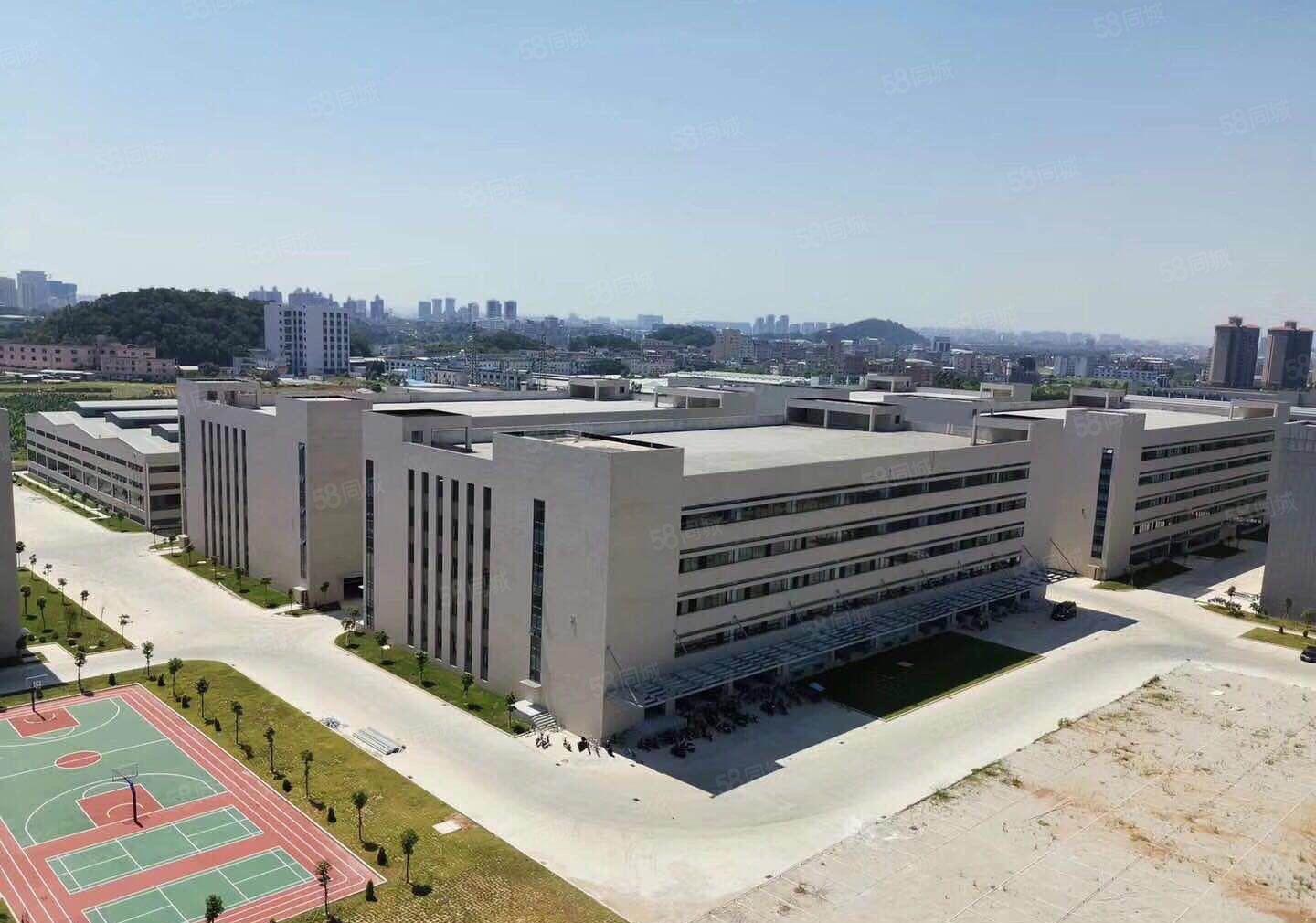 东坑镇楼上各种单层面积500至6000平方厂房出租，大小按需