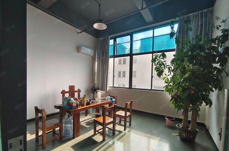 精装修水电齐全，东坑大道边1400平红本厂房出租