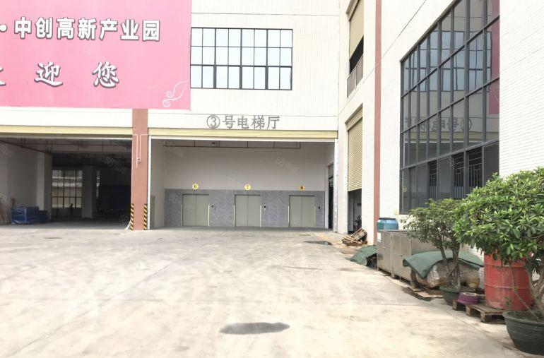 业主直租 东坑全新红本厂房出租 大小面积分组。