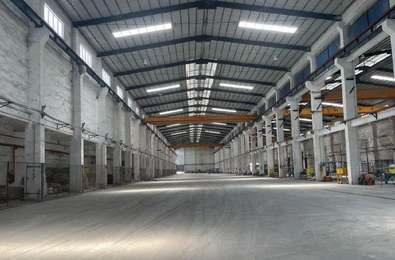 带行车5吨，滴水10米，空地大，厂房低价出租，1千五起租