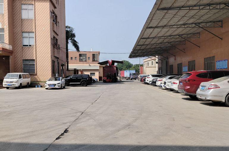 道滘独栋12米高厂房2500平方，大车进出方便