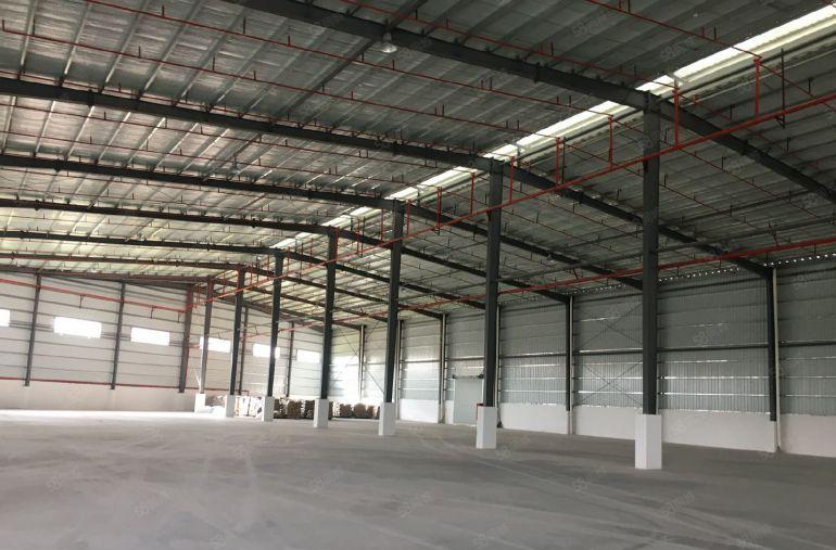 原房东钢结构厂房仓库直租 多部现成行车 空地大