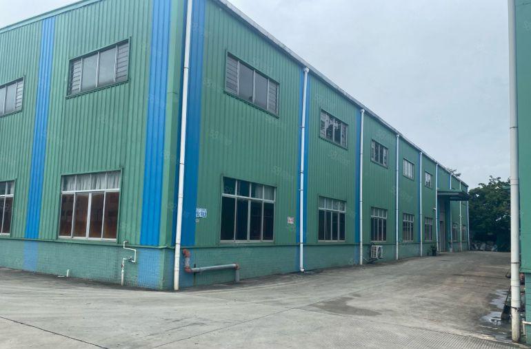 原房东单一层1600平，适合五金纸箱模具注塑钣金等行业。