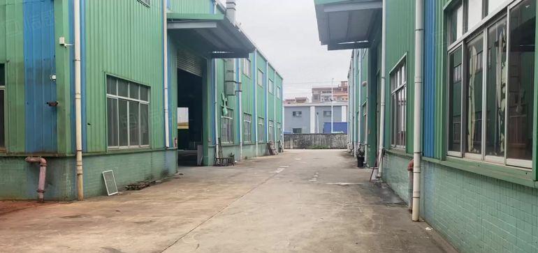 原房东单一层1600平，适合五金纸箱模具注塑钣金等行业。