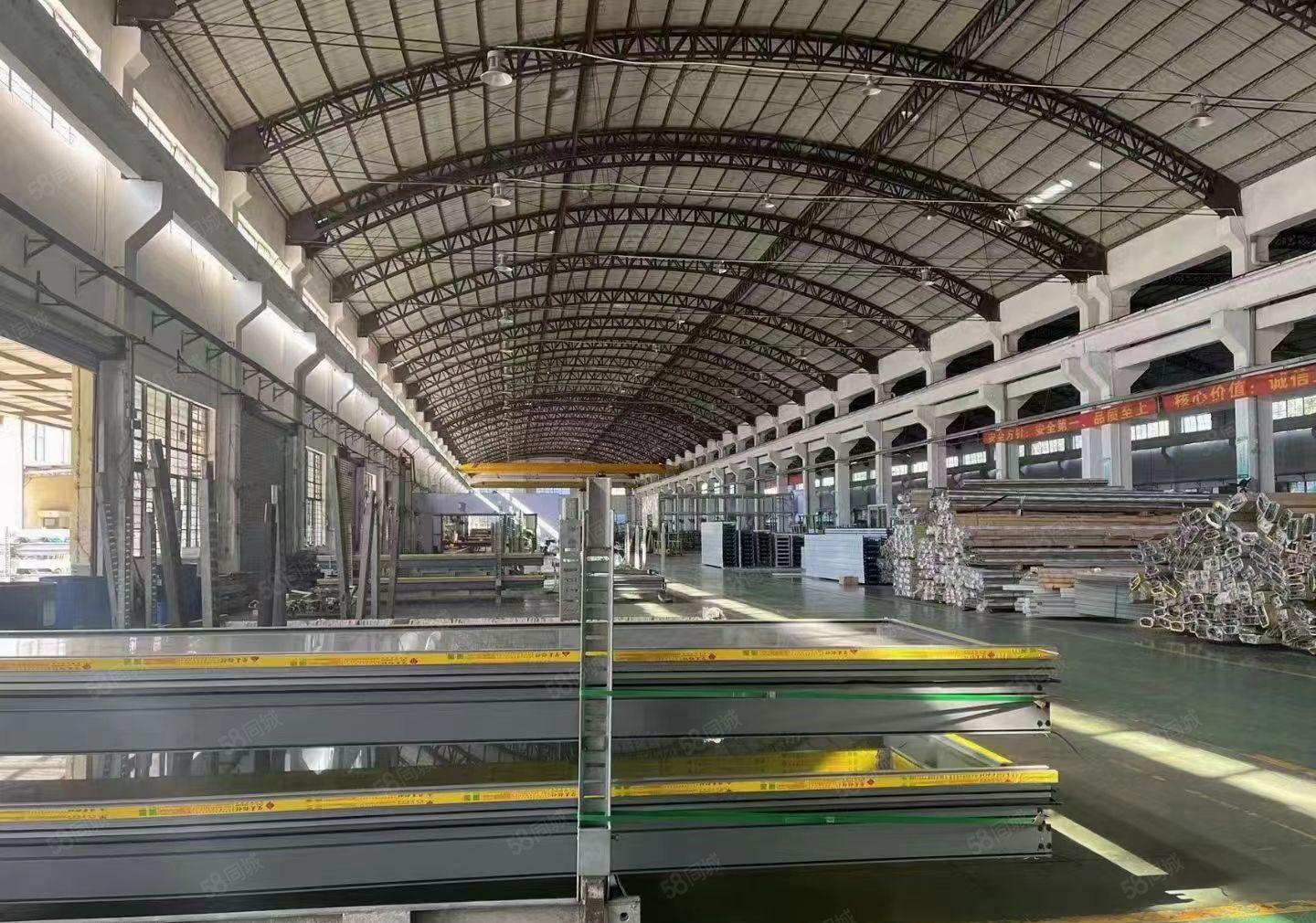 东莞市茶山镇独院钢构厂房出租，高度10米，现成办公室