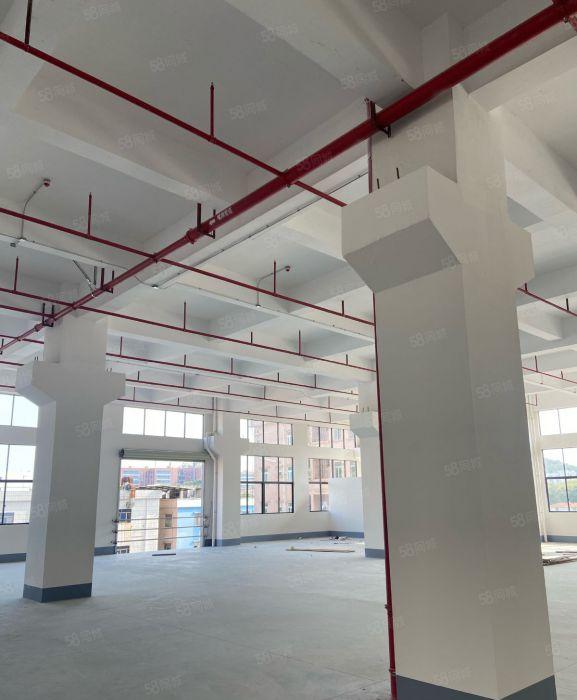 长105米宽45米重工厂房出租，适合机械食品等行业
