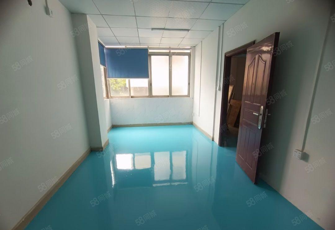 小独院总面积2100平，可进大货柜