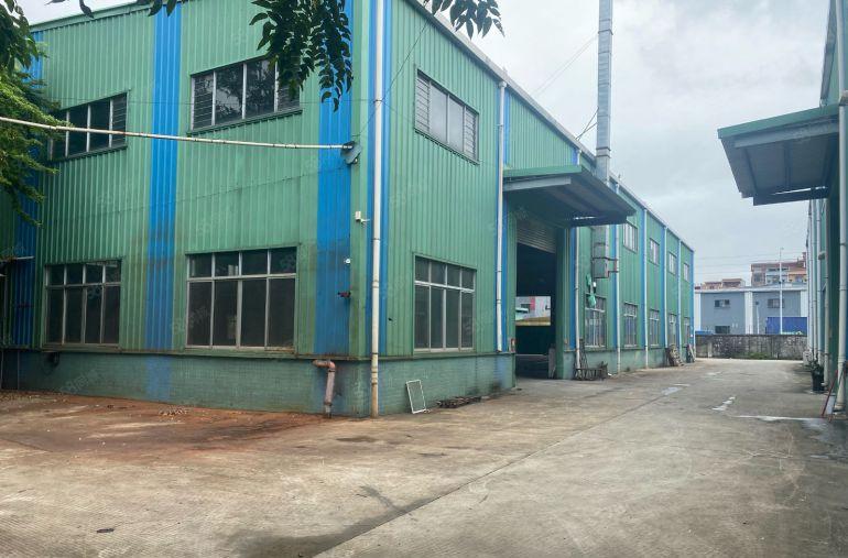 原房东单一层1600平，适合五金纸箱模具注塑钣金等行业。